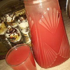 A picture of Water melon juice.