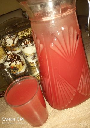 A picture of Water melon juice.