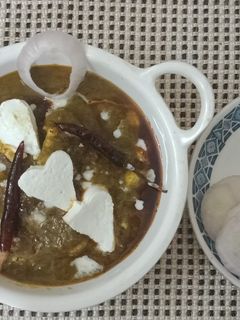 पालक पनीर (palak paneer recipe in Hindi) रेसिपी मुख्य फोटो