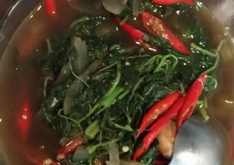 Cara mudah meracik Tumis Bayam Udang, Enak Banget