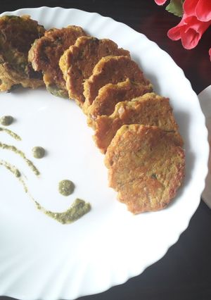 A picture of Chana dal tikki.