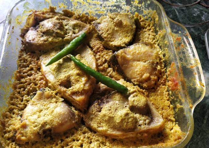 Ilish Bhapa in Microwave oven (Hilsa in mustard paste)