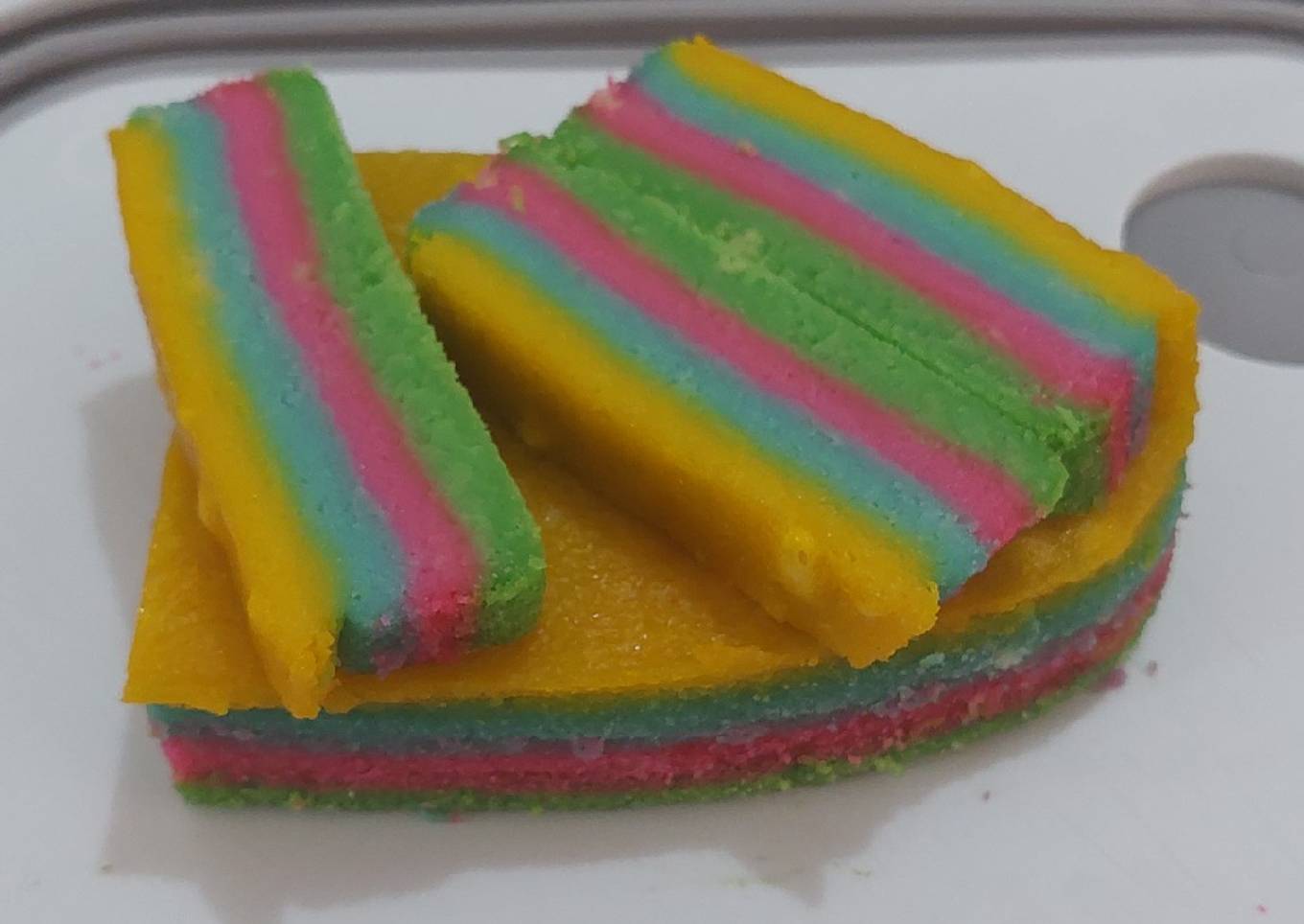 Bolu Kukus Rainbow - resep kuliner nusantara