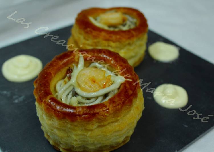 Volovanes de gulas con gambas