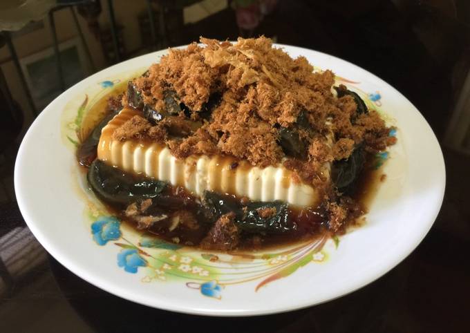 Tofu and century egg salad