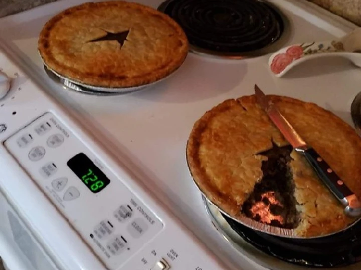 Simple Way Make Recipe Bullits Tourtiere that is Delicious, Appealing}