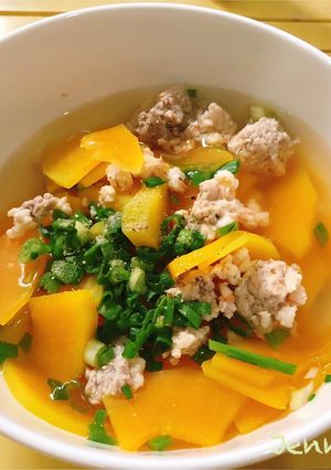 Hình của món Canh đu đủ nấu tôm thịt.