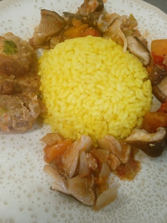 Una foto de Pollo aromático