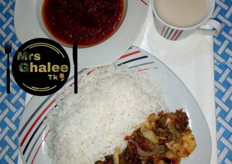 Steps to Make Awsome Rice and stew with irish sauce and pap | Simple Recipe For Dinner