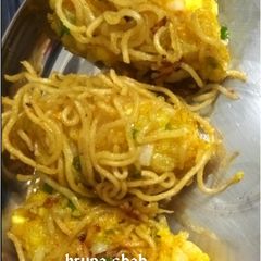 A picture of Cheesy Maggie rolls.