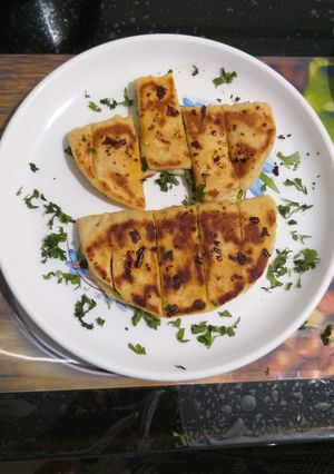ગાર્લિક બ્રેડ રેસીપી મુખ્ય ફોટો