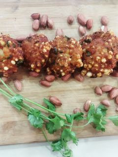 ફરાળી વડા (Farali Vada Recipe In Gujarati) રેસીપી મુખ્ય ફોટો
