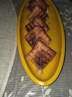 A picture of Respberry sandwich.