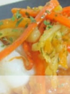 Una foto de Bacalao con verduritas