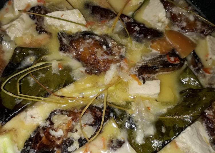 Ikan pe tahu santan pedas