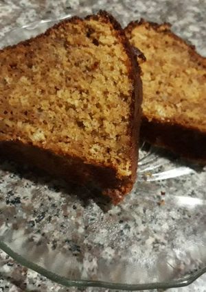 Una foto de Torta de banana, coco y dulce de leche