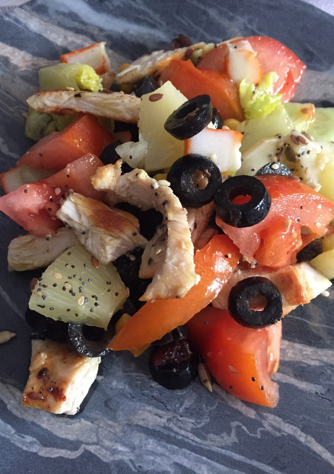 Una foto de Ensalada de pollo
