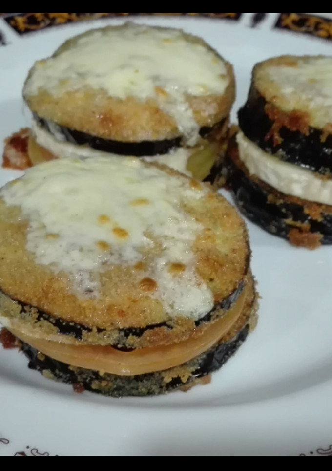 Una foto de 839 Berenjenas con queso, sobrasada y miel