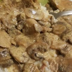 A picture of Cream veal stew.