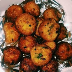A picture of Paneer corn balls.