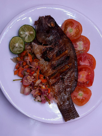 Cara Memasak Ikan bakar madu sambal matah Murah