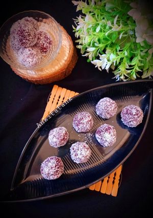 A picture of Beetroots bolls.