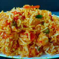 A picture of Tomato Tava pulao.
