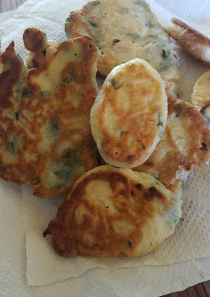 Una foto de Buñuelitos y tortillitas de acelga fáciles