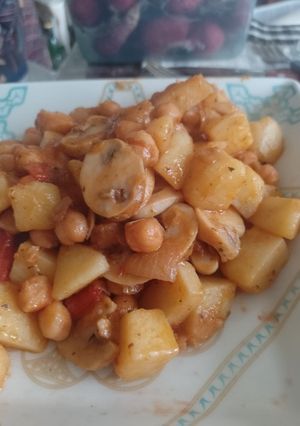 Una foto de Guisito vegano de garbanzos y champis