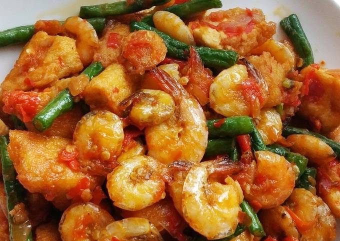 Bagaimana Menyiapkan Balado udang tahu yang Menggugah Selera