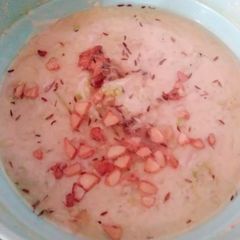 A picture of Lauki ka raita.