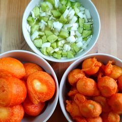 A picture of Kwek kwek.