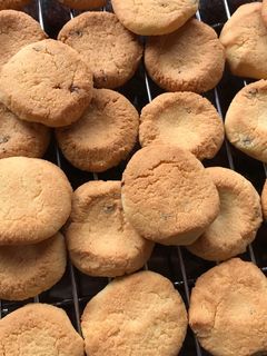 Foto resep Keto Chocolate Chip Cookies 🍪