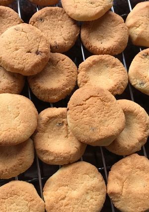 Foto resep Keto Chocolate Chip Cookies 🍪