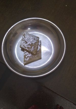 A picture of Kaju Katli.