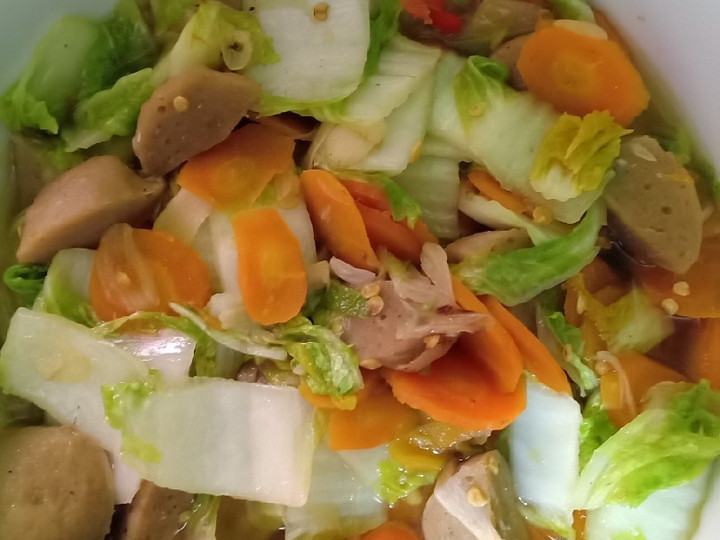Cara Gampang Membuat Sawi putih tumis bakso Anti Gagal