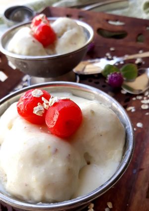 A picture of Easy Oats Ice Cream.