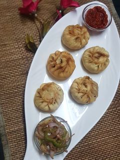 फ्राइड मोमोस (fried momos recipe in Hindi) रेसिपी मुख्य फोटो