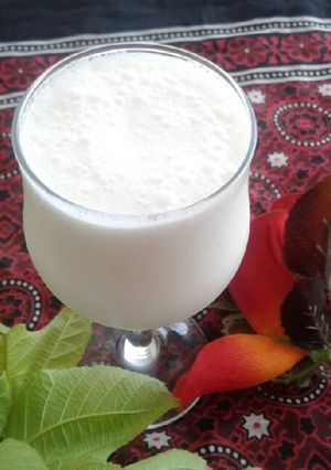 A picture of Yoghurt lassi.