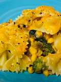 Baked bow-tie pasta salad
