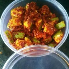 A picture of Totapuri mango pickle.