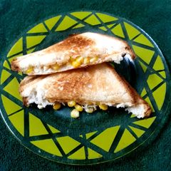 A picture of Corn Sandwiches.