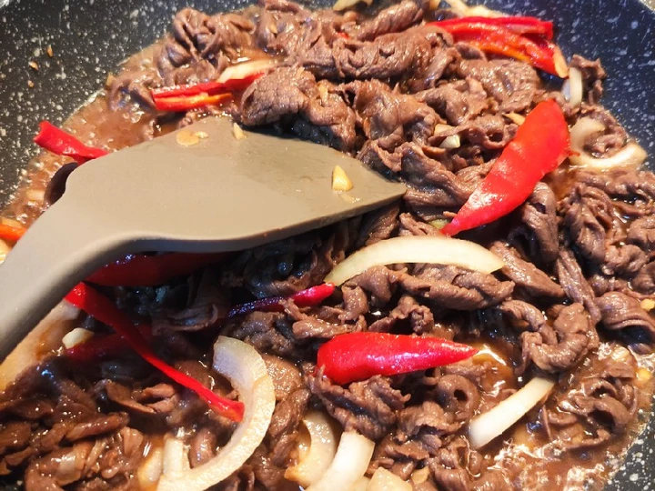 Langkah Gampang Menyiapkan Resep Beef teriyaki Anti Ribet, Menggugah Selera
