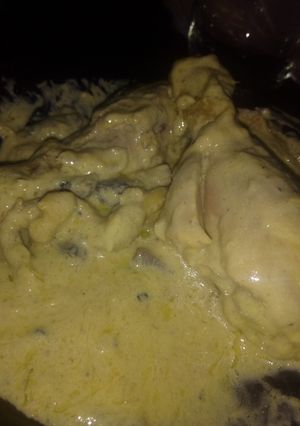 Una foto de Pollo a la mostaza y crema