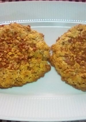Una foto de Galletas grandes de avena (sin huevo/ sin azúcar)