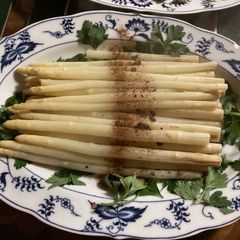 A picture of California Farm White Asparagus.