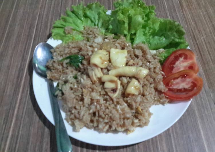 Nasi goreng cumi