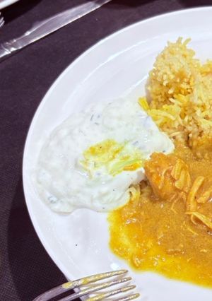Una foto de Salsa fresca de yogur, pepino y lima