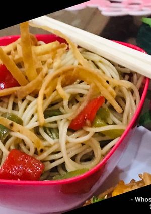 A picture of Whosayna’s Stirfried Noodles.