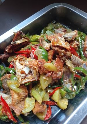 Foto resep Oseng Ikan Asin Tawes Cabe